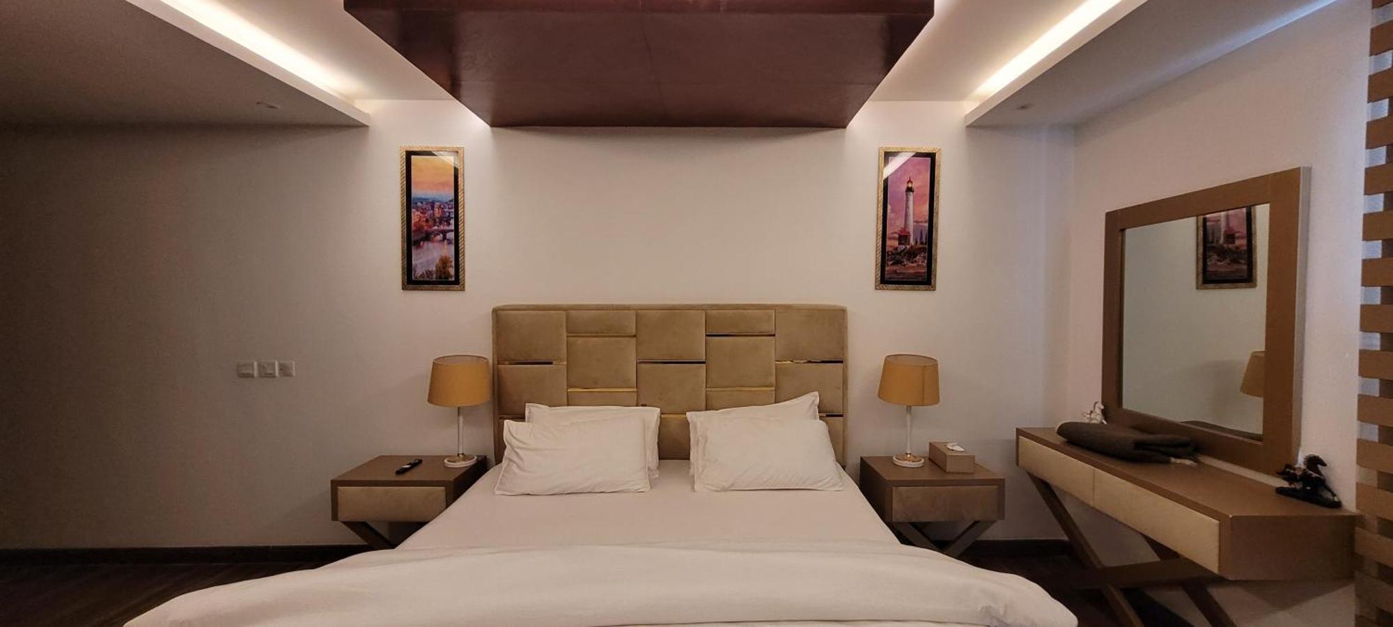 Goldcrest Luxury Apartments Lahor Kültér fotó